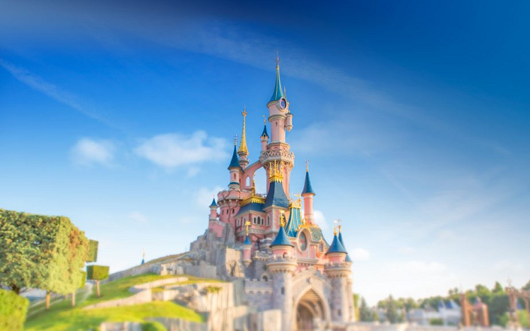 Bon plan: Disneyland Paris : postuler en ligne à 2000 offres d’emploi saisonniers